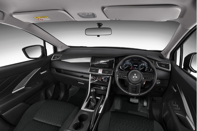 Interior Xpander Exceed Tourer