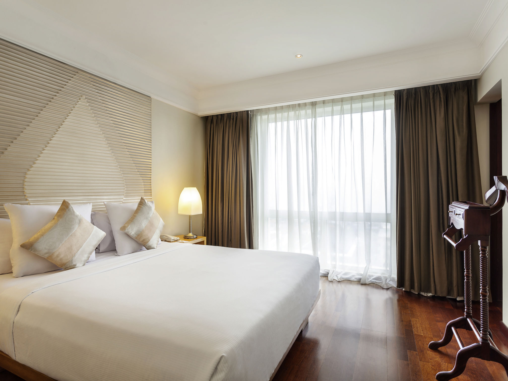 https://www.accorhotels.com/5506