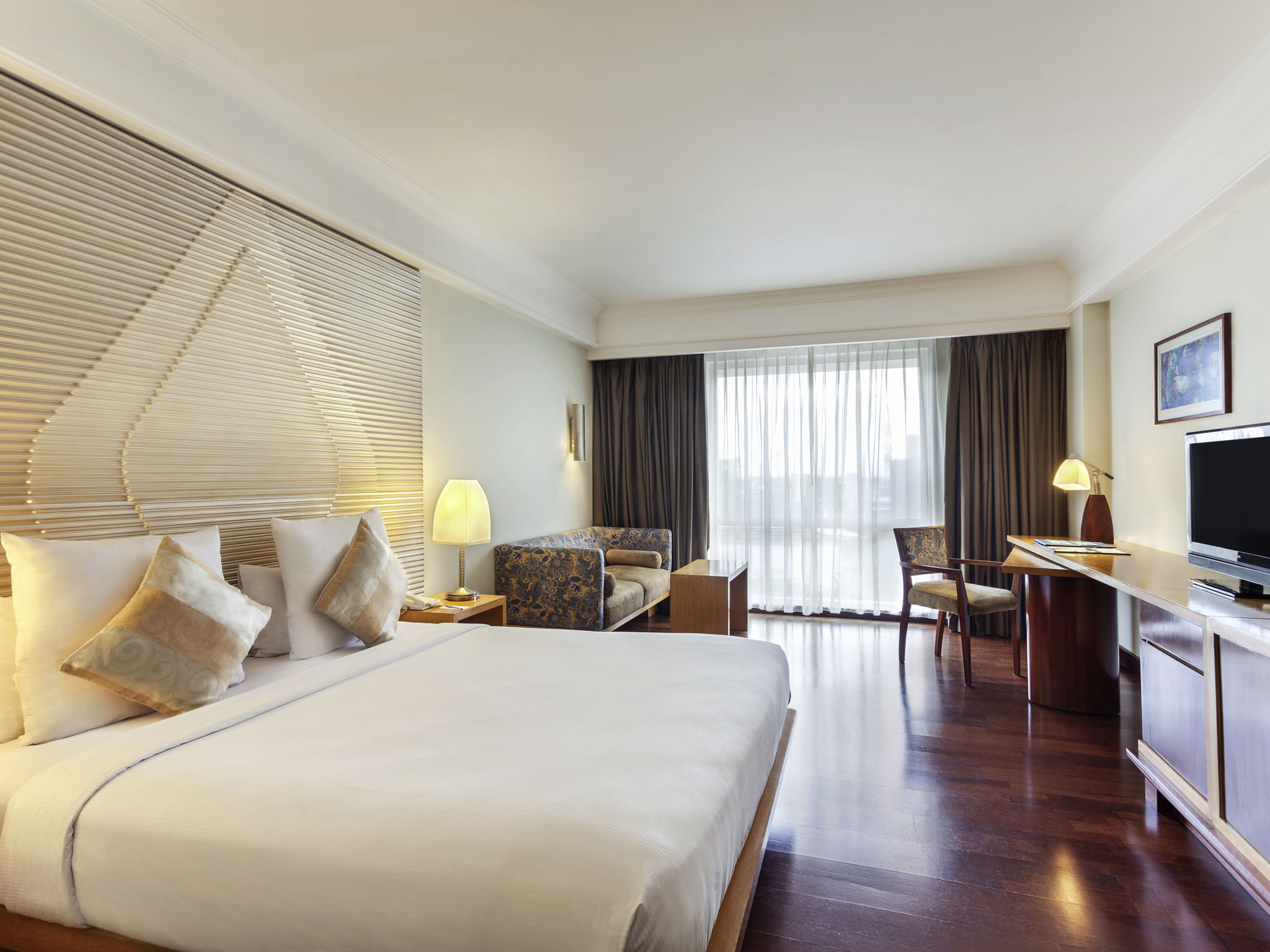 https://www.accorhotels.com/5506