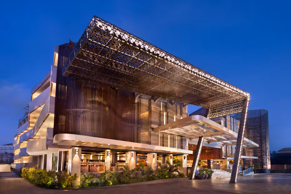 Ramada Sunset Road 2